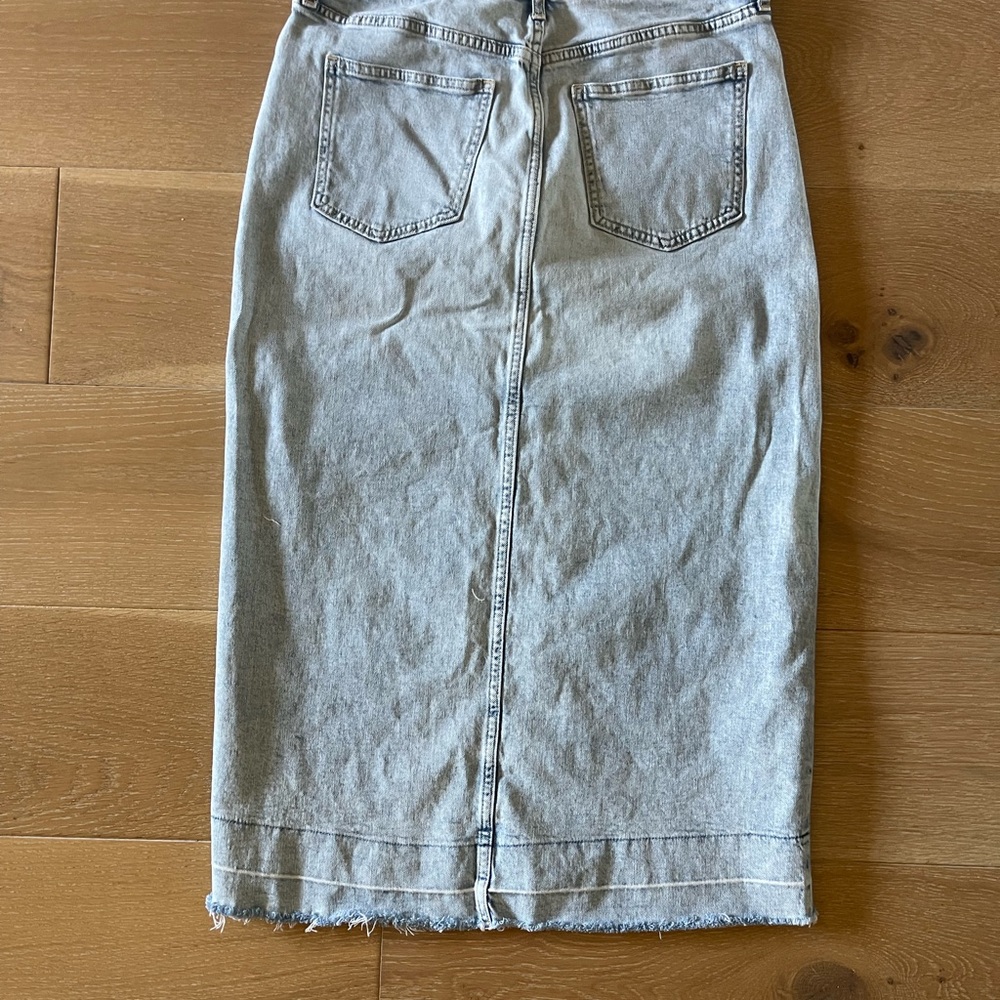 GAP women’s maxi denim straight skirt size 8 - Picture 2 of 2